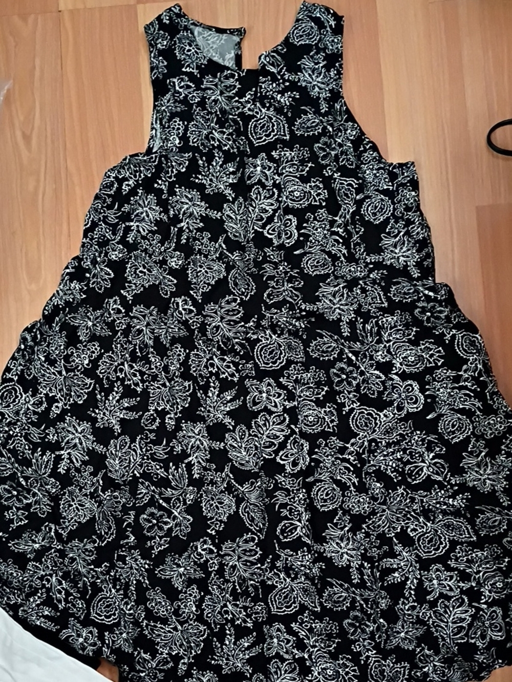 Old Navy Black and White Floral Tiered Sundress